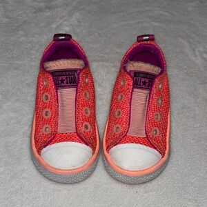 Converse Kids' Vibrant Pink Sneakers size 4